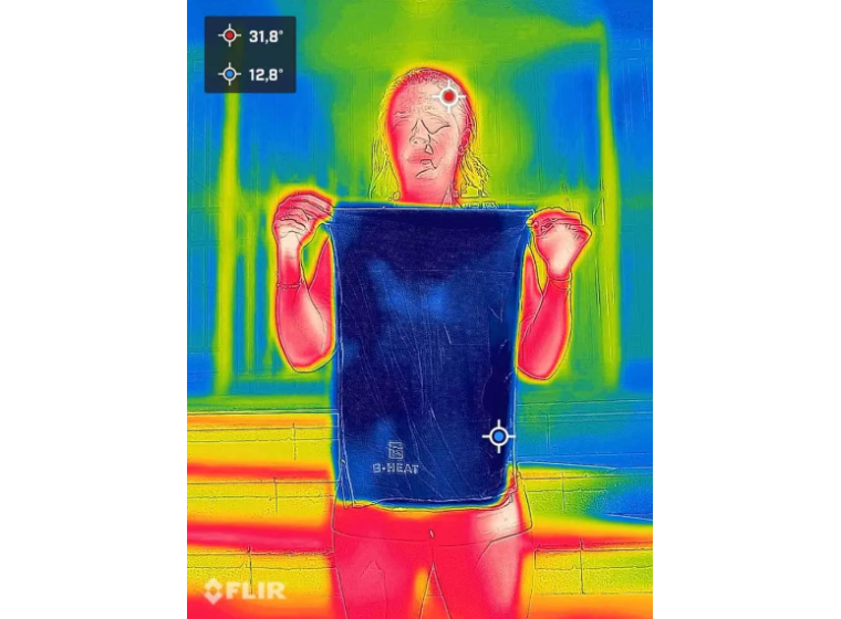 Serviette rafraîchissante XL 4